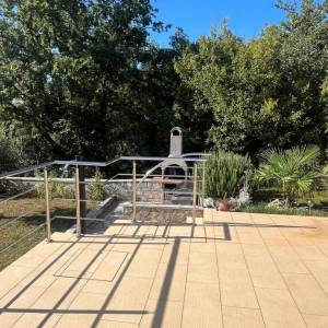 OTOK KRK, PINEZIĆI - Apartman s u prizemlju s pogledom na more