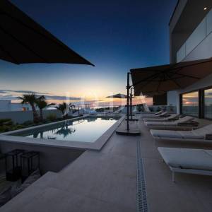 Otok Pag luksuzna vila sa pogledom na more