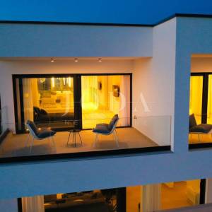 Otok Pag luksuzna vila sa pogledom na more