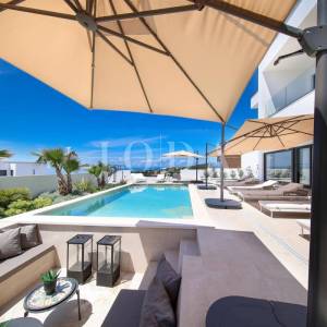 Otok Pag luksuzna vila sa pogledom na more