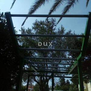 OTOK PAG, NOVALJA - villa s 20 apartmana udaljena samo 300 metara od mora! PRILIKA!