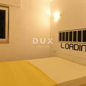 OTOK PAG, NOVALJA - villa s 20 apartmana udaljena samo 300 metara od mora! PRILIKA!