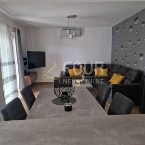 Otok Rab, 2s+db, 92.19m2, zajednički bazen