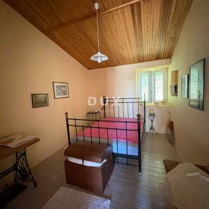 OTOK RAB, BANJOL - Kamena kuća u nizu s panoramskim pogledom