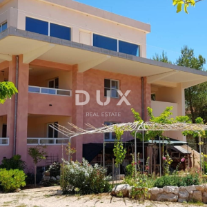OTOK RAB, BARBAT - RAB, BARBAT – ekskluzivna vila s panoramskim pogledom