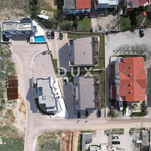 OTOK PAG, POVLJANA - PRILIKA! Novogradnja 200 m od plaže! S10