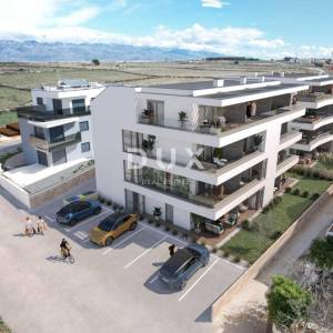 PAG, POVLJANA - PRILIKA! Novogradnja 200m od plaže! S6