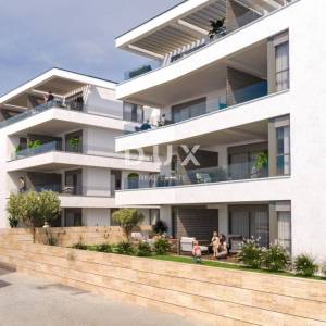 PAG, POVLJANA - PRILIKA! Novogradnja 200m od plaže! S4