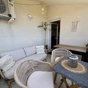 PEROJ – Moderni stan s pogledom na more — samo 800 m do plaže