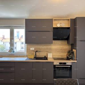 PEROJ – Moderni stan s pogledom na more — samo 800 m do plaže