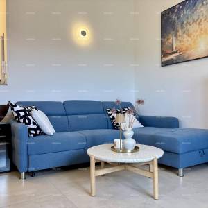 PEROJ – Moderni stan s pogledom na more — samo 800 m do plaže