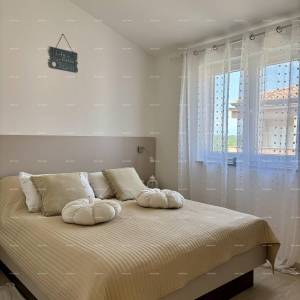 PEROJ – Moderni stan s pogledom na more — samo 800 m do plaže