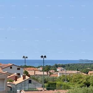 PEROJ – Moderni stan s pogledom na more — samo 800 m do plaže