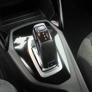 Peugeot 2008 1.2 Puretech AUTOMATIK