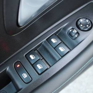 Peugoet 208 1.2 Puretech AUTOMATIK Allure *LED, NAVIGACIJA, KAMERA*