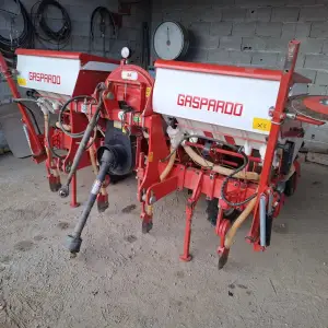 Pneumatska sijačica za kukuruz Gaspardo 4 reda