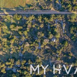 Poljoprivredna Njiva u Ageru Sa Dalmatinskom Ogradom