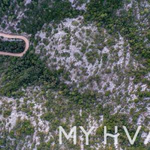 Poljoprivredno zemljište u blizini uvale Medvidina #2