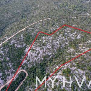 Poljoprivredno zemljište u blizini uvale Medvidina #1