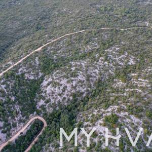 Poljoprivredno zemljište u blizini uvale Medvidina #1