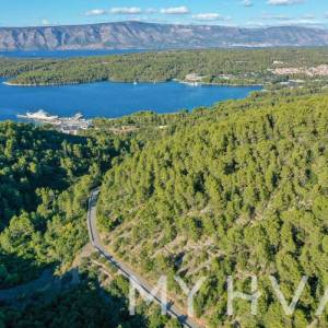 Poljoprivredno zemljište u blizini trajektne luke