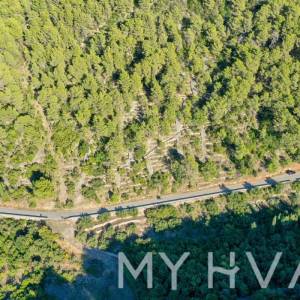 Poljoprivredno zemljište u blizini trajektne luke