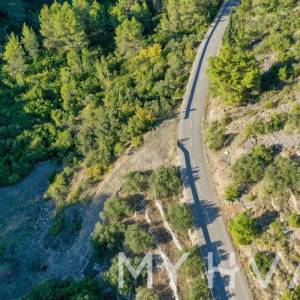 Poljoprivredno zemljište u blizini trajektne luke