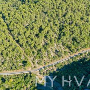 Poljoprivredno zemljište u blizini trajektne luke