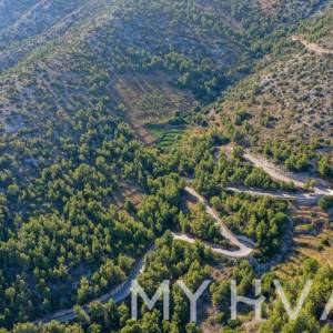 Poljoprivredno zemljište do tunela u Zavali