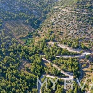 Poljoprivredno zemljište do tunela u Zavali