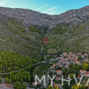 Poljoprivredno zemljište iznad Ivan Dolca