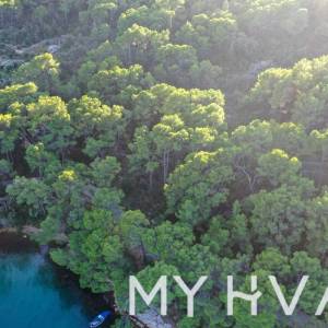 Poljoprivredno zemljište u Vitarnji u blizini mora