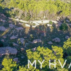 Poljoprivredno zemljište u Jelsi #1