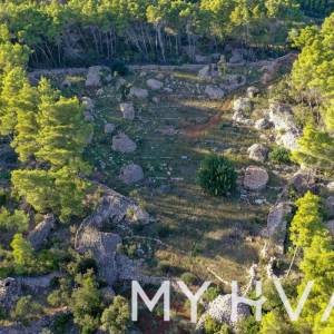 Poljoprivredno zemljište u Jelsi #1