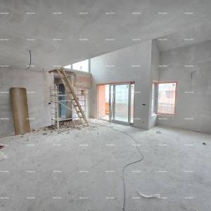 Poreč, stambeno poslovni objekt u gradnji sa apartmanima i podzemnim garažama