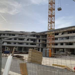 Poreč, stambeno poslovni objekt u gradnji sa apartmanima i podzemnim garažama