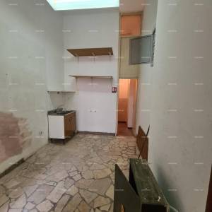 Poslovni prostor na prodaju – Veruda, Pula