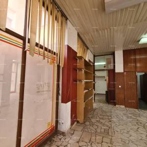 Poslovni prostor na prodaju – Veruda, Pula