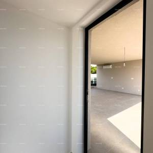 Poteč Tar. Prodajemo stan sa velikom krovnom terasom!