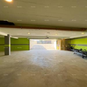 Predivan stan u Medulinu sa garažom. 100 METARA DO MORA I PLAŽE.