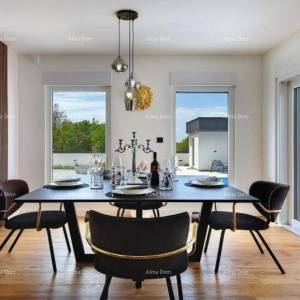 Predivna, moderna kuća s bazenom i garažom, Krnica! Useljivo odmah!