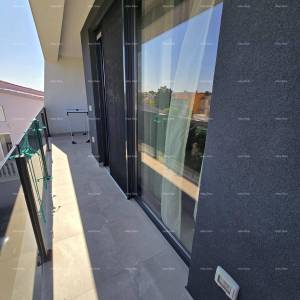 Prekrasan stan u Medulinu, 1000 m od mora - idealan za život na obali!