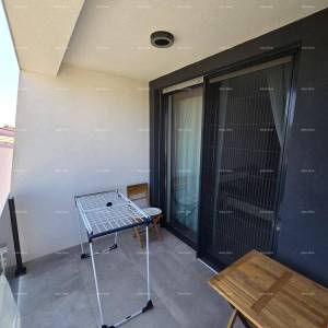 Prekrasan stan u Medulinu, 1000 m od mora - idealan za život na obali!