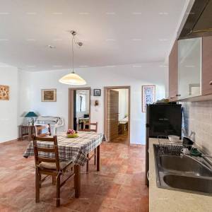 Prekrasna kuća s bazenom u Puli,  idealna za obitelj ili investiciju