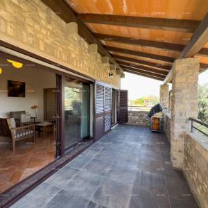 Prekrasna kuća s bazenom u Puli,  idealna za obitelj ili investiciju