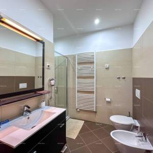 Prekrasna kuća s bazenom u Puli,  idealna za obitelj ili investiciju