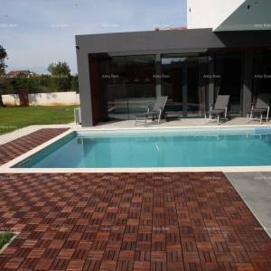 Prekrasna, moderna samostojeća kuća, Ližnjan!