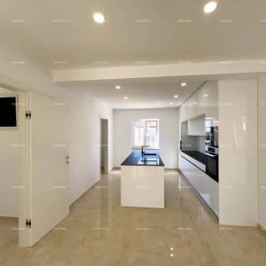 Prekrasna vila u mediteranskom stilu, Umag. Manji kompleks  sa vilama , blizina novog luksuznog kompleksa Petram Resorta....