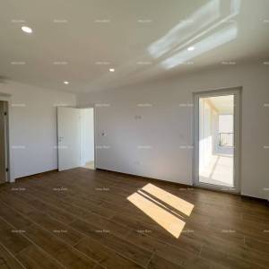 Prekrasna vila u mediteranskom stilu, Umag. Manji kompleks  sa vilama , blizina novog luksuznog kompleksa Petram Resorta....