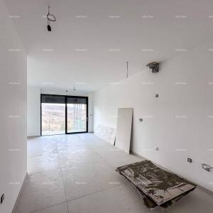 Prekrasni trosobni stan, Labin.